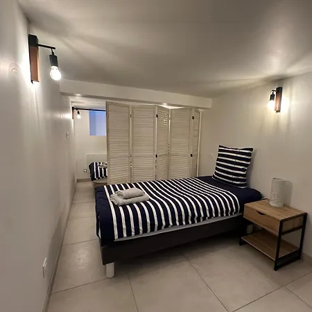 Chez Camille & Emma - Loft Climatise 罗什福尔